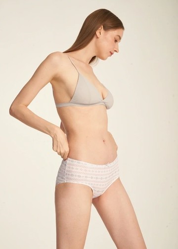 Nordic．花邊高腰三角內褲(米白-針織雪花)