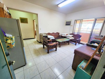 鳳山體育館中山路商圈三房+平車雙衛開窗前後陽台｜高雄市鳳山區立德街