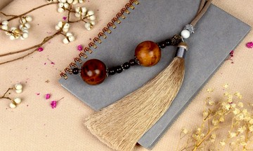 CYPRESS 霸王肖楠瘤花木珠吊飾