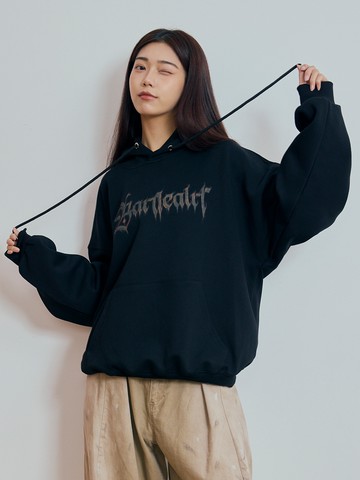 潮流刷漆哥德印花長帽T