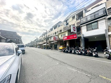 仁武文學路一段｜全部翻新金店面+自住透天｜高雄市仁武區文學路一段