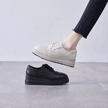 香港2025春秋新款方頭厚底松糕鞋系帶英倫風小皮鞋深口休閑單鞋女