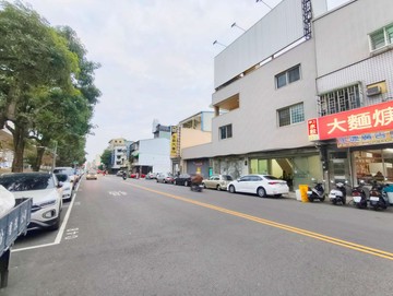 北區稀有大面寬金店面｜百坪大空間｜台中市北區南京東路二段