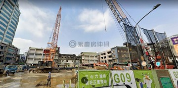 三角窗店地~近綠線Ｇ０９站～中路旁面寬約18米｜桃園市桃園區長安段