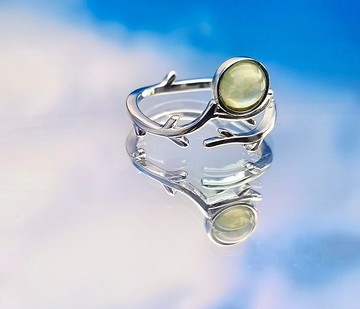 純銀系列 - 冰黄蛋面翡翠純銀戒指