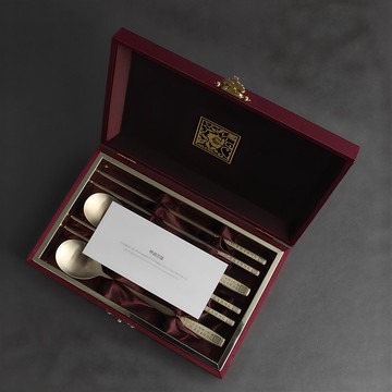 Inspoon 訓民正音湯匙筷子組 金色  湯匙 2支+筷子 2雙+優質絲盒+保固卡+購物袋  1組  霧面金