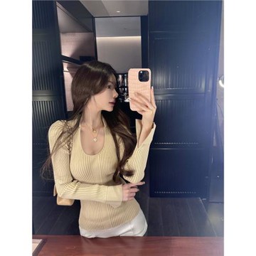 Qiauuu露絲同款 秋冬韓版u領修身收腰內搭打底衫長袖針織衫上衣女