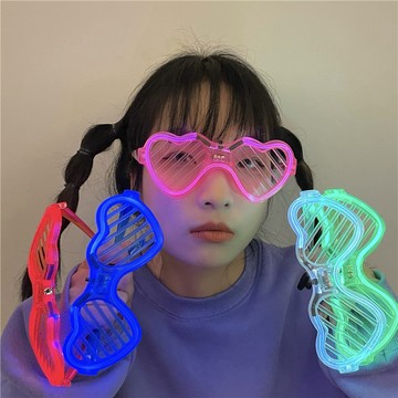【芽米栗】最快隔日到 發光愛心眼鏡 愛心眼鏡 生日眼鏡 變色眼鏡 發光眼鏡 派對眼鏡 發光鏡 螢光眼鏡 尾牙道具 春酒