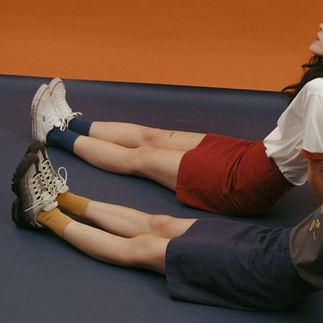 基本素面坑條中筒襪 十二色售