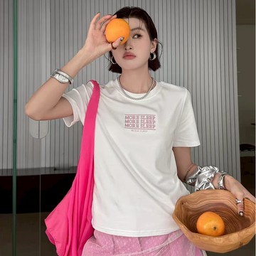 【CHILL】現貨 休閒百搭英文字母Tee 韓國T恤 短袖上衣 上衣 女生 簡約上衣 字母T 預購