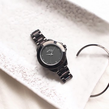 Daisy 系列復古簡約女錶 / DS-9803