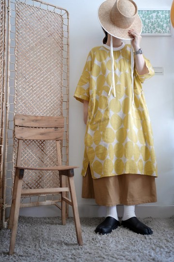 金絲雀黃點直筒版款洋裝