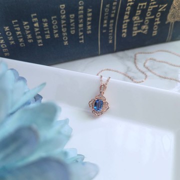 瑪格麗特。5X7mm藍晶石 花形925銀墬鍊