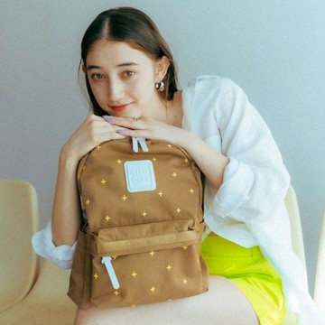 【aziza】CILOCALA限量版亮彩尼龍防潑水KEYBOARD後背包-中大-駝(CLB02BKSX16AC2)