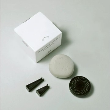 LOE 車用香氛擴香器組（含補充芯12g×2）「Scent of Seoul 韓國香氛嚴選」