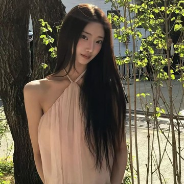 ˏˋ 𝐻𝑒𝑦 𝑆𝑝𝑟𝑖𝑛𝑔 - ̗̀ 🌷⛅️ ̖́‎絕美~INS博主款 韓系簡約氣質優雅網紗仙仙掛脖吊帶背心
