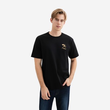 【網路獨家款】男裝-單色大傘刺繡純棉短袖圓領T-黑色