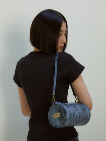 Butter Round Shoulder Bag_Blue Denim