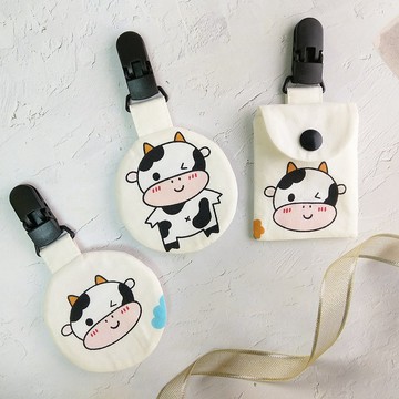 黑白乳牛。平安符袋 票卡袋 (可繡名字)