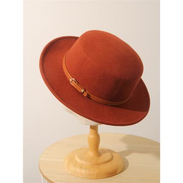 復古寬沿羊毛平頂禮帽女秋冬英倫百搭磚紅毛呢帽子皮帶平頂爵士帽