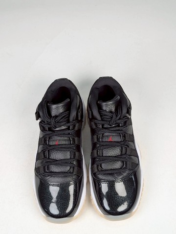 微瑕疵-左右腳鞋底泛黃&內標發黴 528896-001/5Y Air Jordan 11 Low GS " 72-10 " 經典 籃球鞋 女款