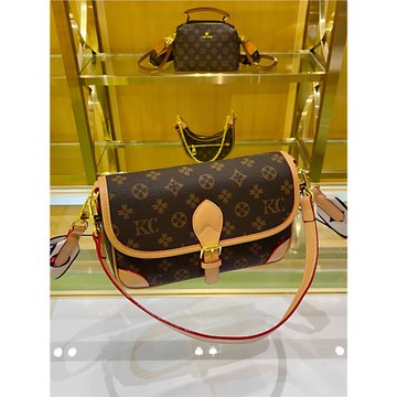 包包女2025年新款夏季百搭斜挎包休閑真皮老花復古法棍腋下包寬帶