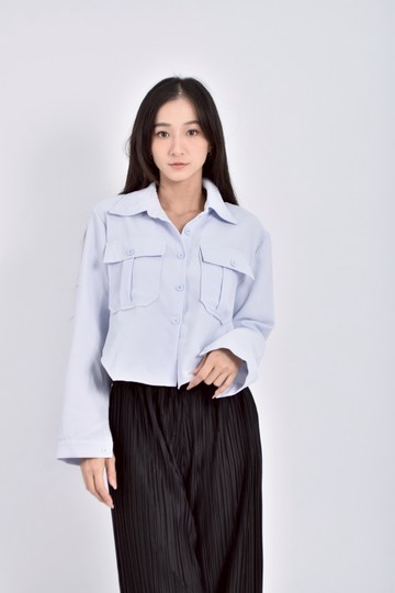 加購優惠(L) 質感修身短版排扣長袖藍色襯衫上衣