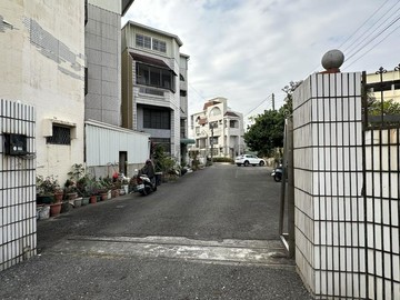 鳥松大地坪挑高客廳稀有獨棟透天屋主誠售快來預約喔｜高雄市鳥松區松埔北巷