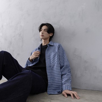 男裝 單口袋格紋設計寬版襯衫 兩色售M/L/XL