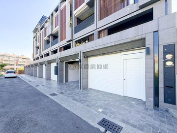 仁武八卦寮商圈/衡見築/質感前後雙車墅｜高雄市仁武區永新五街