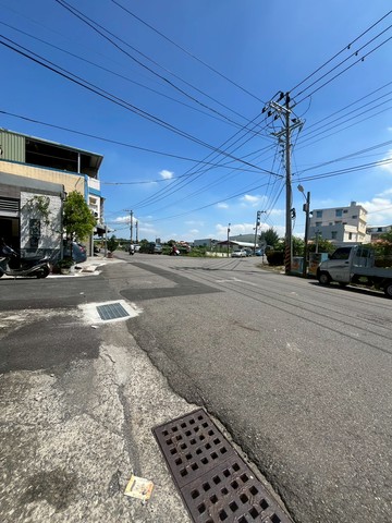 海環邊間透天｜台南市安南區海環街