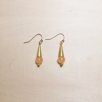 復古橘玉石黃銅錐形耳環