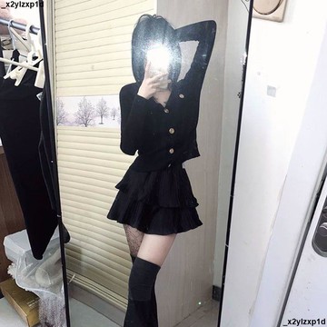 大促銷一 時尚女套裝 多件套 辣妹套裝 秋季新款套裝修身針織開衫黑色蓬蓬蛋糕裙短裙兩件裝網紅同款