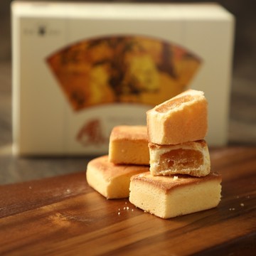 (春節好禮)預購中【台中俊美】鳳梨酥禮盒x2盒(10入/盒-附提袋)