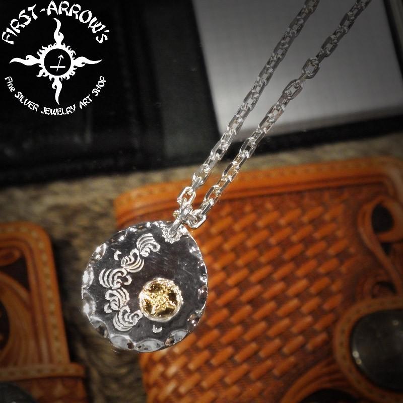 ファーストアローズ K18付き唐草タタキメタル ソカロチェーン付き