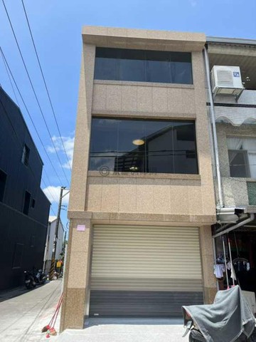 台南仁德區｜全棟整新邊間時尚透天｜近86及高鐵｜台南市仁德區德崙路