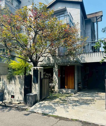 中興大學朝南大地坪重金打造日式洋房｜台中市南區南門路