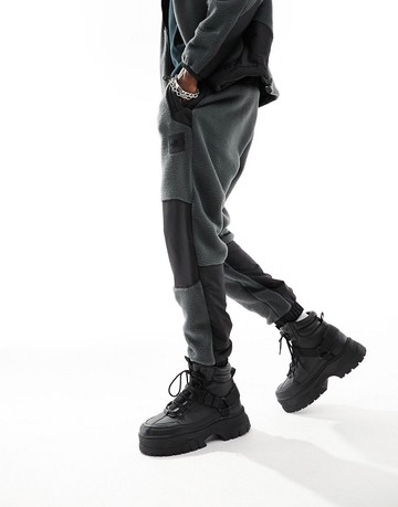 The North Face NSE Fleeski Y2K fleece joggers in black