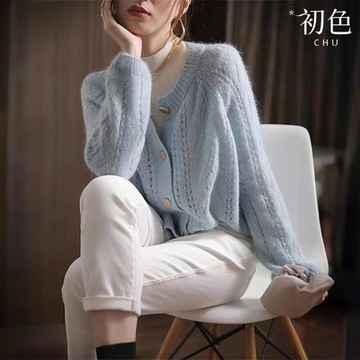 初色 慵懶風純色百搭寬鬆休閒圓領長袖鏤空針織外套女外套-藍色-37297(F可選)