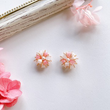 立體緞帶花朵 可客製 手工水晶花 樹脂 抗敏鋼針耳環/耳夾穿搭配