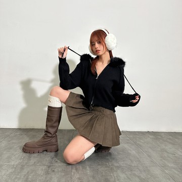 蓬鬆毛毛連帽外套-黑【KT281093】