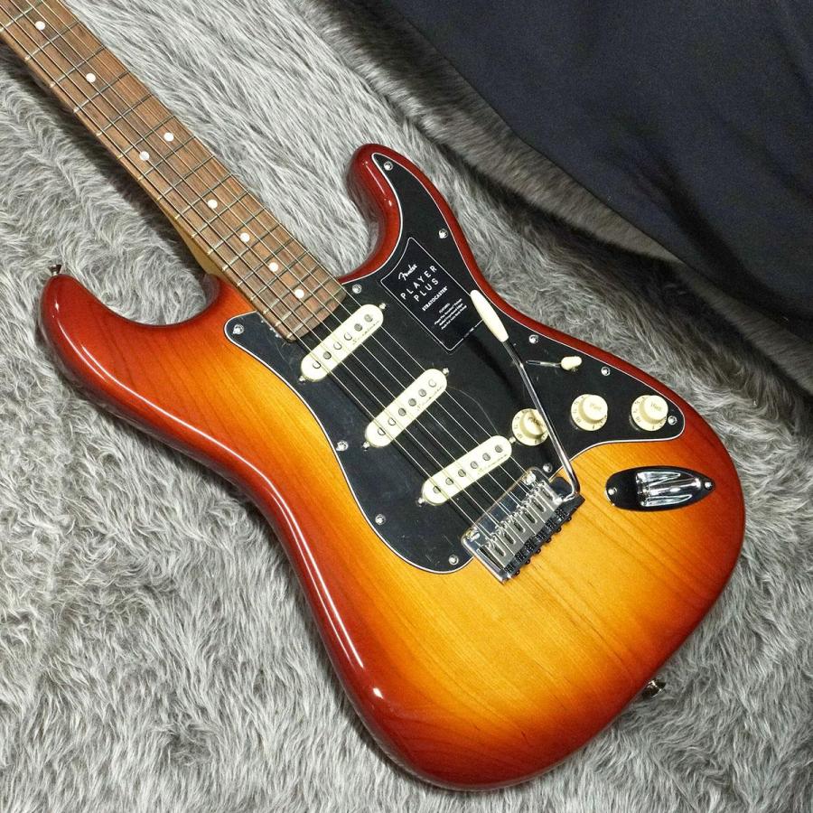 Fender Player Plus Stratocaster PF Sienna Sunburst