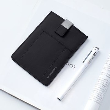 《TRAVELON》防盜扣式護照夾-墨黑-- RFID護照套 RFID護照包 信用卡收納包