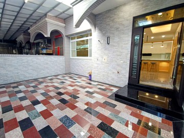 仁武仁慈公園翻新大面寬雙併車庫豪墅｜高雄市仁武區新生路