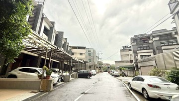 豐原7年屋國四翁子公園旁屋況保持良好｜台中市豐原區富翁街