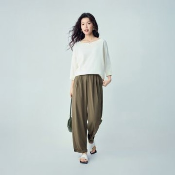 GIORDANO 女裝顯瘦壓褶中腰寬鬆休閒長褲【雙色任選】