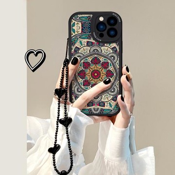 復古民族風圖騰手鏈適用蘋果17promax手機殼小羊皮iPhone16女神15Pro新款14防摔plus小眾硅膠12pro高級感11潮