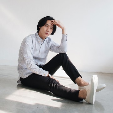 (無 XL) 燕子 // 黑白格紋 // 男士修身版型