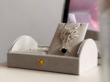 哥德風 蜘蛛項鏈 925銀 鍍金 天然黑瑪瑙  淡水珍珠 Spidey lovey