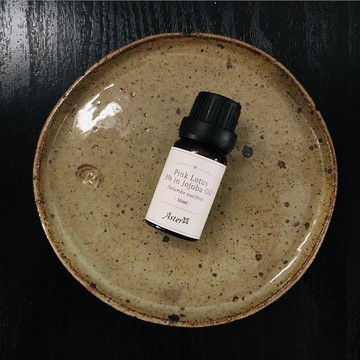 3% 粉紅蓮花香薰精油混合有機荷荷巴油